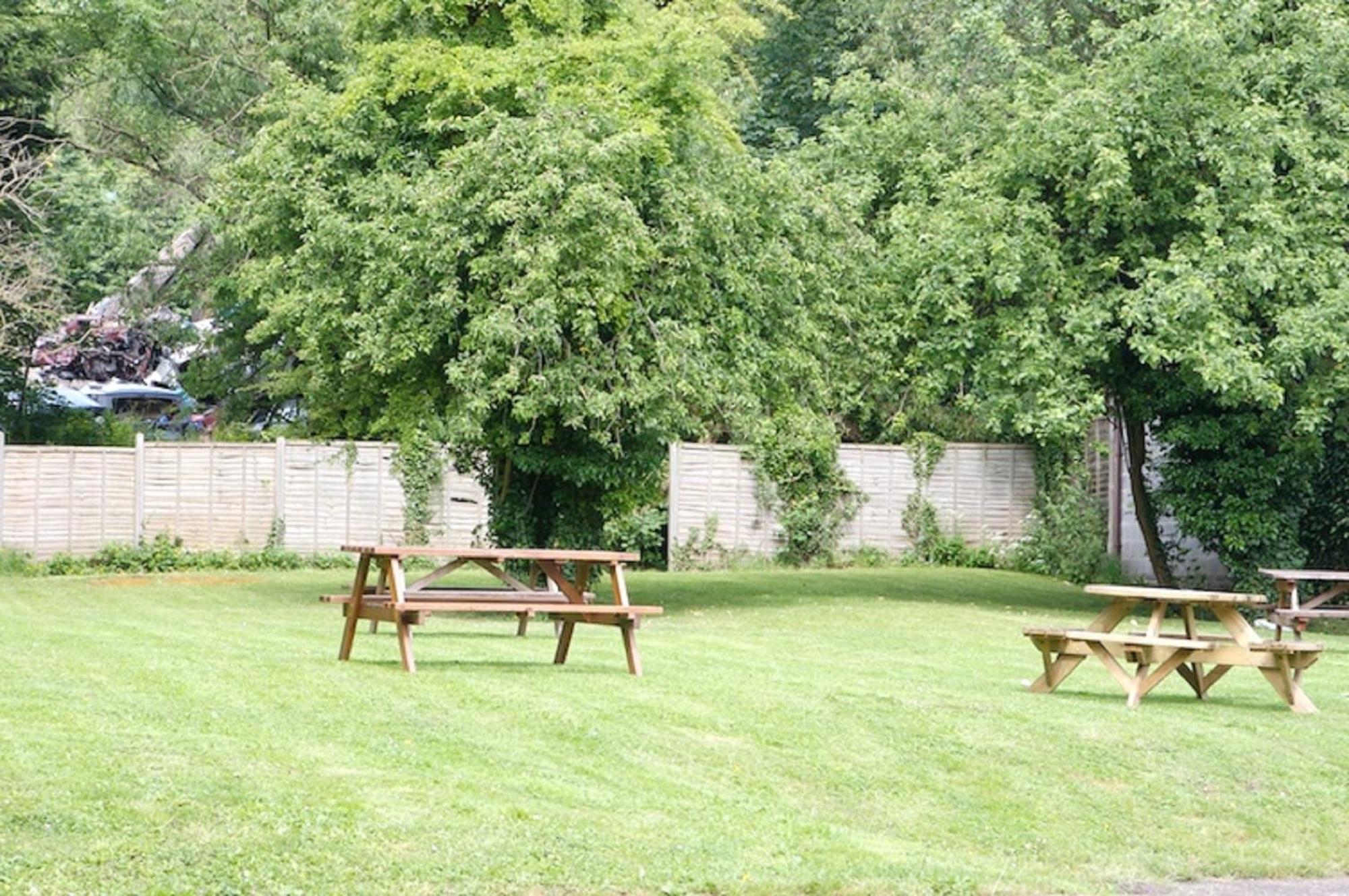 Radstock Hotel Near Bath 外观 照片