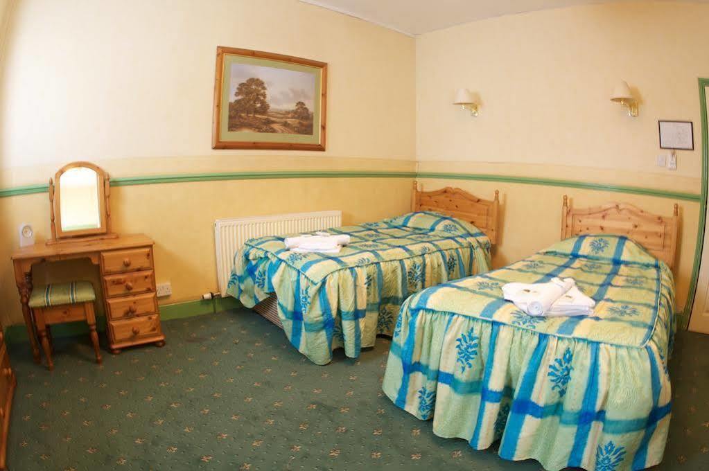 Radstock Hotel Near Bath 外观 照片