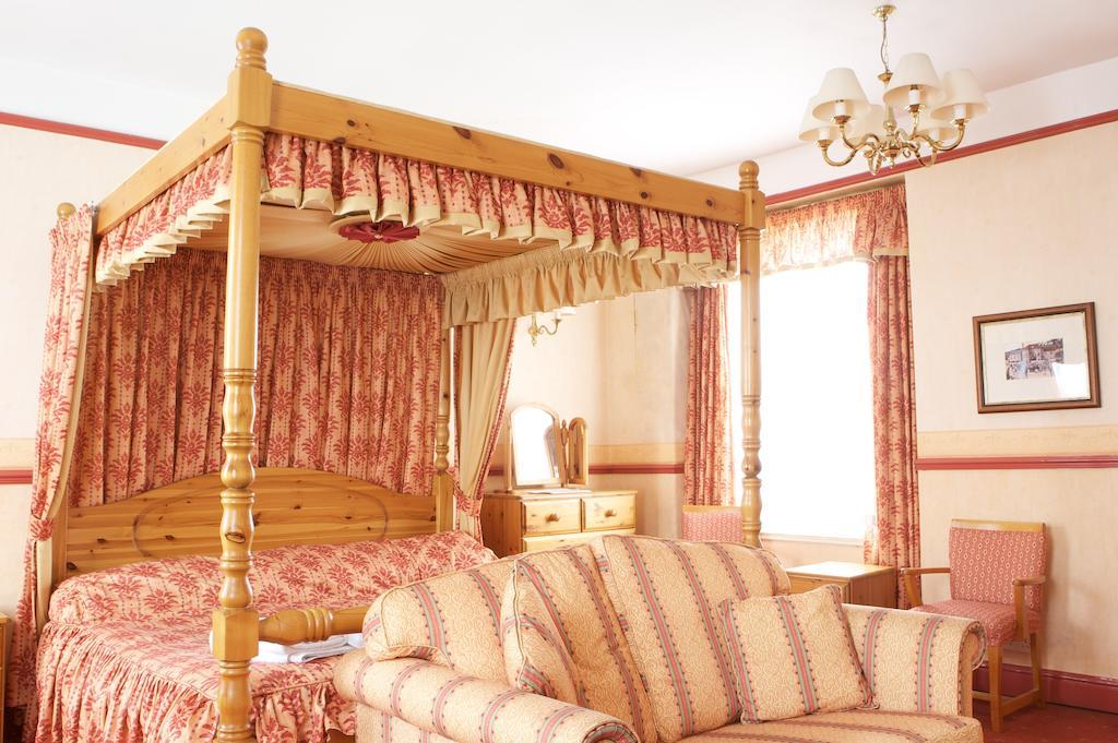 Radstock Hotel Near Bath 外观 照片